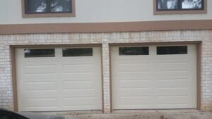 Heavy duty automated commercial warehouse overhead doors